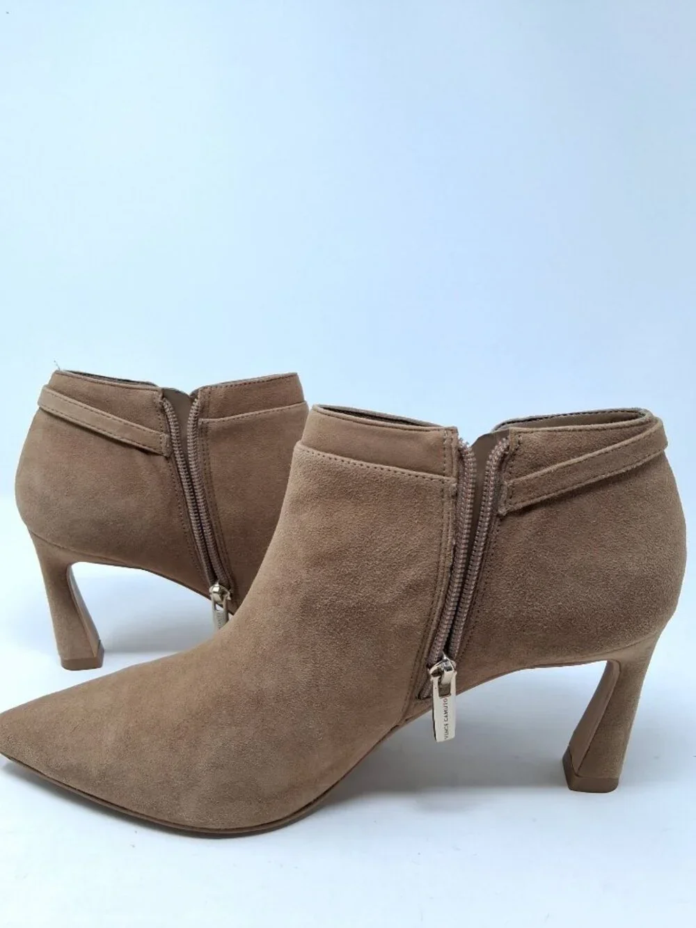 Vince Camuto Keeshey Suede Pointed Toe Heeled Ankle Booties 9.5M